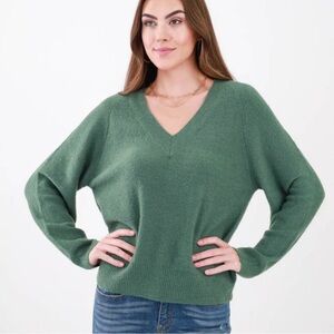 Rachel Zoe NWT, size small 100% cashmere sweater